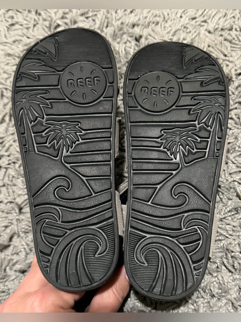 Reef- **Never Worn** Kids Beige and Black Sport Fisherman Sandals